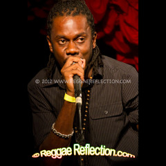 KALI-BLAXX  (Bed A Roses)