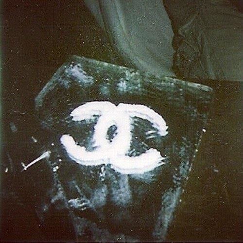 GUGGI - DET HVIDE GULD //FREE DOWNLOAD//