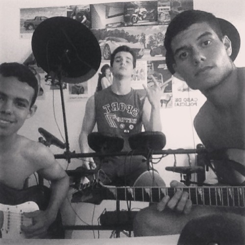 Gravitando com a mlkada