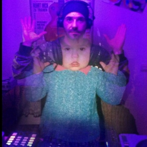 Einfach Kind sein  [ listen and get happy]