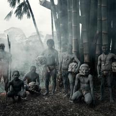 ESPERA...guarda con el perro.