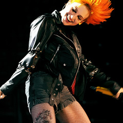 Paramore Brick By Boring Brick(live)