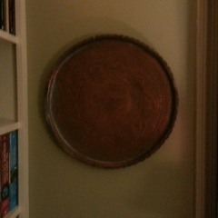 Turkish decorative platter sympathizing with Eliane Radigue's Adnos I