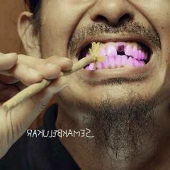 SEMAKBELUKAR - Pena Tak Bertinta