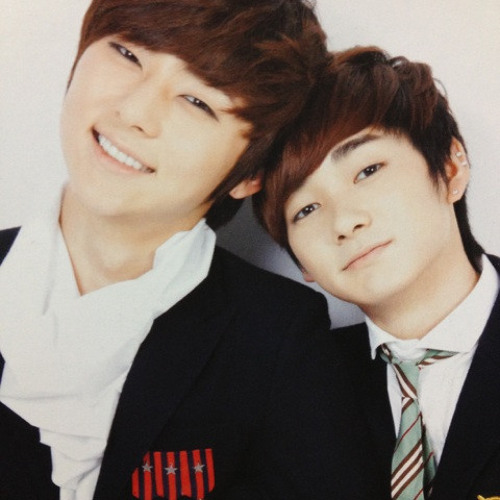 140207 Aron vs Minhyun - Angelic Me, Devilish Me