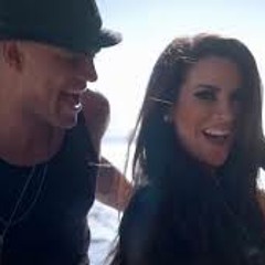 Suavemente, Besame (kiss me) nayer ft  pitbull & mohambi