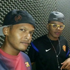 NA FAVELA É ASSIM, NÓS EMPURRA BEM GOSTOSINHO - Mc LFlavio e Mc Rodrigues Feat DJ LC - Estúdio Batidão Digital