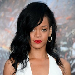 Rihanna Feat. Chris Brown - Birthday Cake (Live - Radio 1's Hackney Weekend 2012)