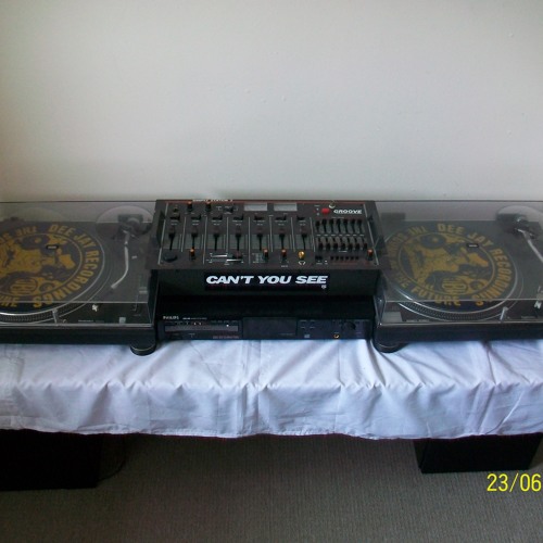 Old skool Plump Dj's extravaganza .