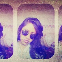 Harusnya memilih aku cover by me