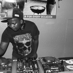 Rocco feat Akram-Working Hard(Bakk3's Underground Mix)sample