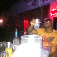 ERRDAY ft. King Snaccs