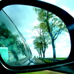 living in 2past (city cut)