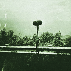 Hiss Tracts • "…shortwave nights"