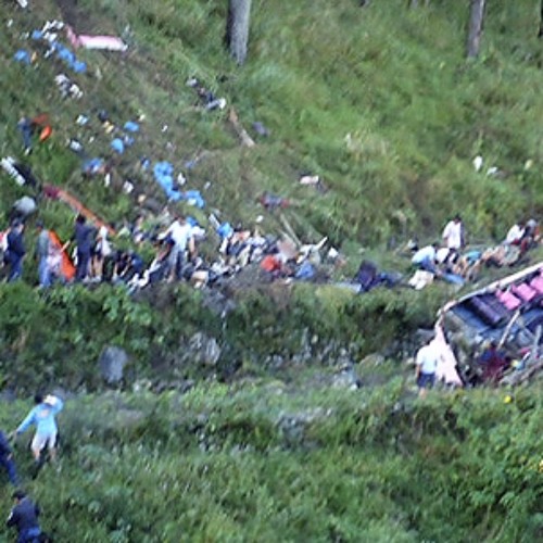 Philippines bus plunges into ravine killing 14