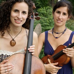 Ari & Mia - Starry Crown