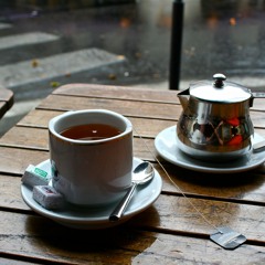 tea & rainydays.