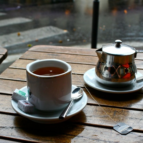 tea & rainydays.