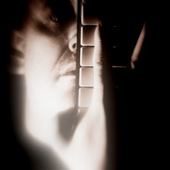 Detiny BLEEDING FINGERS CONTEST