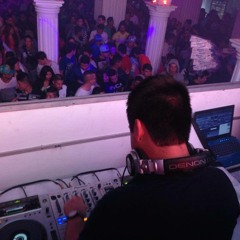 C.K. A.G. I.S. Vs. B.M. Vs. A.H. - Hasta Que El Huarache Brinque (Oswill Gonzalez Versus Remix)