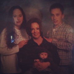 Pealing it Back to the 90's with my Twin Sister.