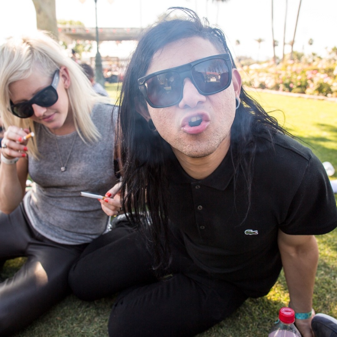 Listen to Skrillex feat. Ellie Goulding - Because by Neighbors Hate Us  BANGERS in cheel playlist online for free on SoundCloud, image size:1080x1080