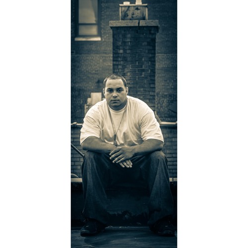 HollywoodStreet Savage Ft/ On Point - Lonely (2010 unmixed) Free DL