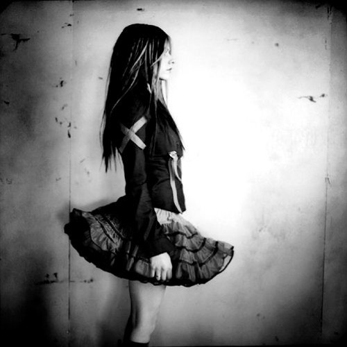Avril Lavigne - Naked (Official Demo Version)