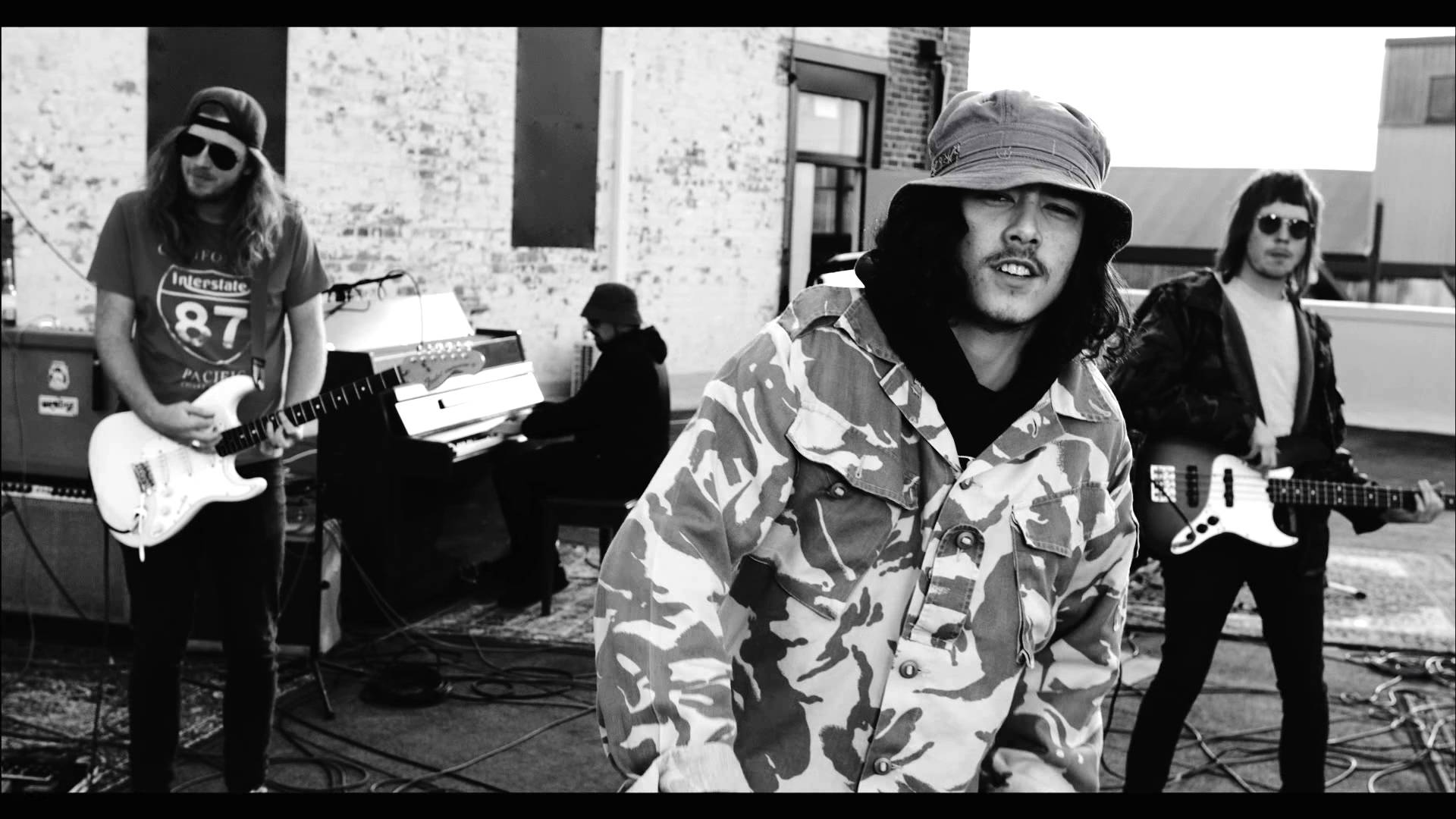 Sticky Fingers – How To Fly