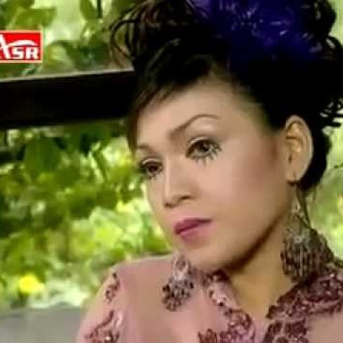 Download Lagu Nada Soraya - Kugapai Cintamu (Audio Superb)