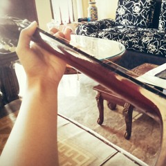 Lagu pertamaku dgn main gitar sendiri.Walaupun msih jelek yg pnting happy.  Yang terdalam (cover)