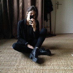 Sweater Weather - The Neighbourhood Cover by Carla Landy