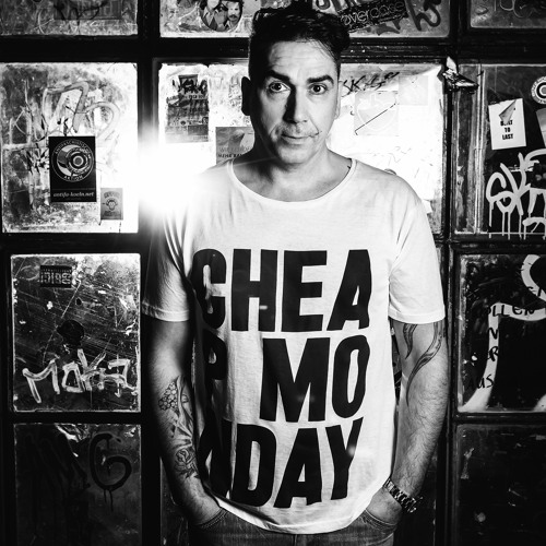 OliverKlein live at the club Feb.2014