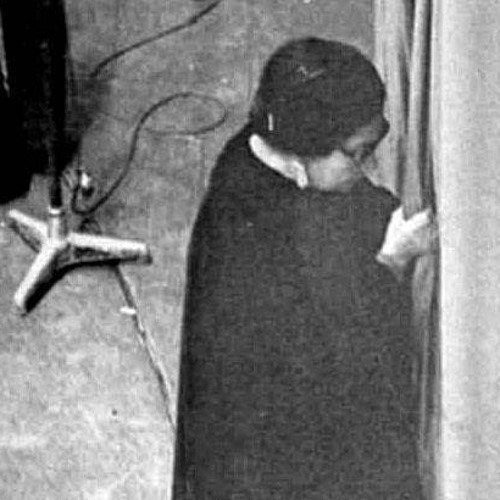 آه - أم كلثوم - من أغنية "حيرت قلبي معاك