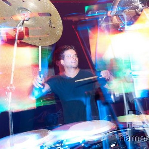 Viva Curitiba, featuring Rodrigo Paciornik on percussion.