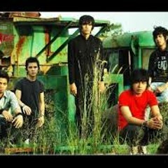 Kertas -  Kekasih Yang Tak Dianggap