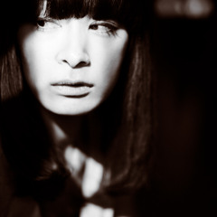 Kyoka "Re-Pulsion" from the album "IS (Is Superpowred)" [raster-noton]