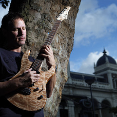 Richard Hallebeek - To Be Frank (by Eus Veldhuisen)