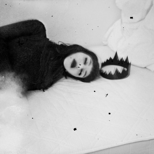 DVЯK SE▲ - sleeping Queen