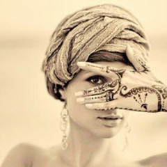 إلي نساك انساه