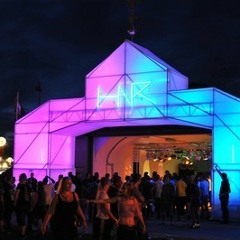 Li-Z @ Q-Base 2011, Hit 'n Run The Sanctuary Stage