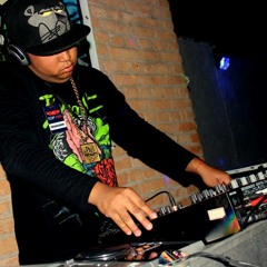 MC CR - CATIVEIRO DO CR ((( CBO DJ WESLEY MDM OFICIAL )))