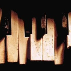 FhNUR