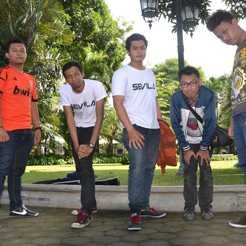 Stream AKU DAN SAHABAT by gus ragil | Listen online for free on SoundCloud