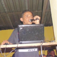 1 === VOU DE CABEÇA PRA BAIXO COM A BUNDA PRA CIMA ((MC LETICIA))== DJS WESLEY E HENRIQUE DA VK 2014