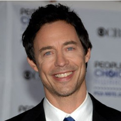 tom cavanagh high-fiving you from a moving jeep - nsfmania round 1