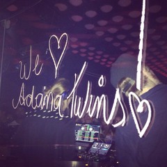 Warm Up Adana Twins @ Club Vibe Part 1