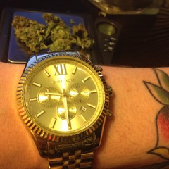 Smokin' While I'm Trappin - (all me freestyle)