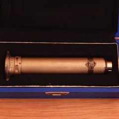 Telefunken M221