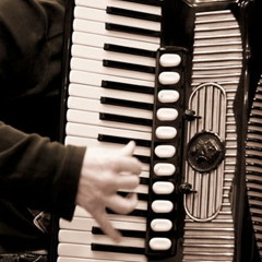 "Romanze" - for violoncello and accordeon orchestra (2010/13) - EXCERPT - Moritz Laßmann